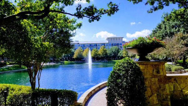 Lake in Shops at Legacy